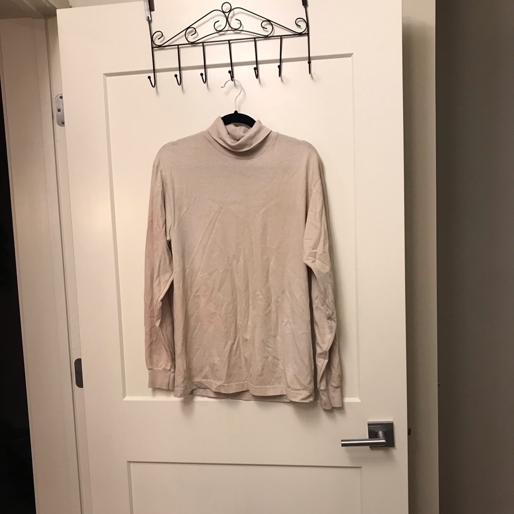 Los Angeles apparel turtleneck top